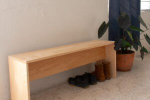 Banca-de-madera-de-pino-con-bastidor-1 Banca-de-madera-de-pino-con-bastidor-1